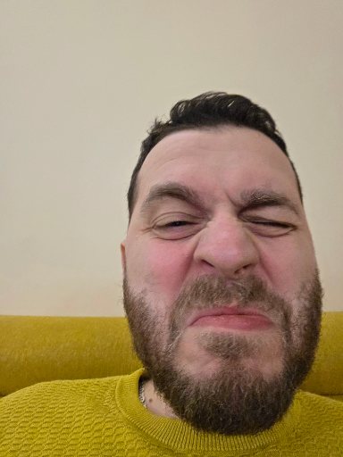 Анонимен